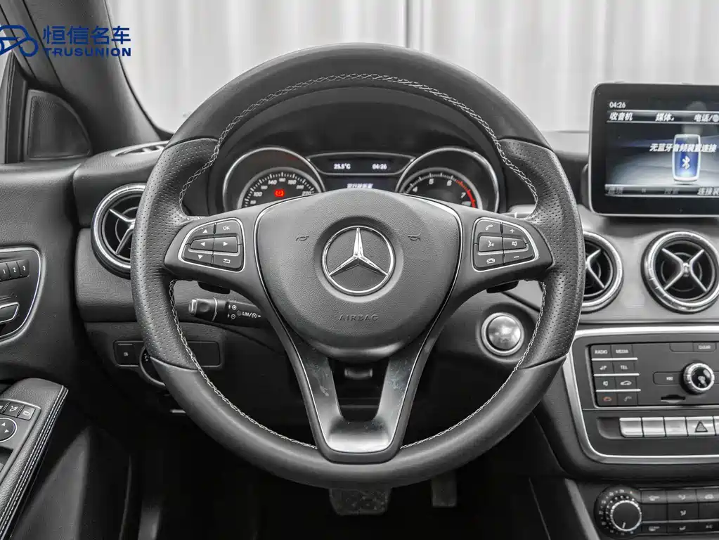 Mercedes-Benz CLA 2018 — фото 16