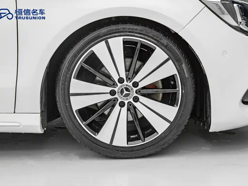 Mercedes-Benz CLA 2018 — фото 21