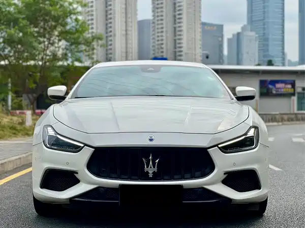 Maserati Ghibli 2022