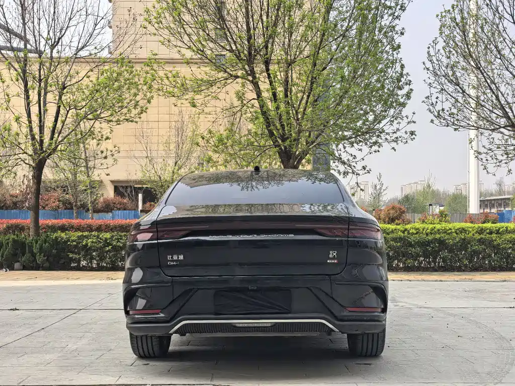 BYD Han 2025 — фото 10