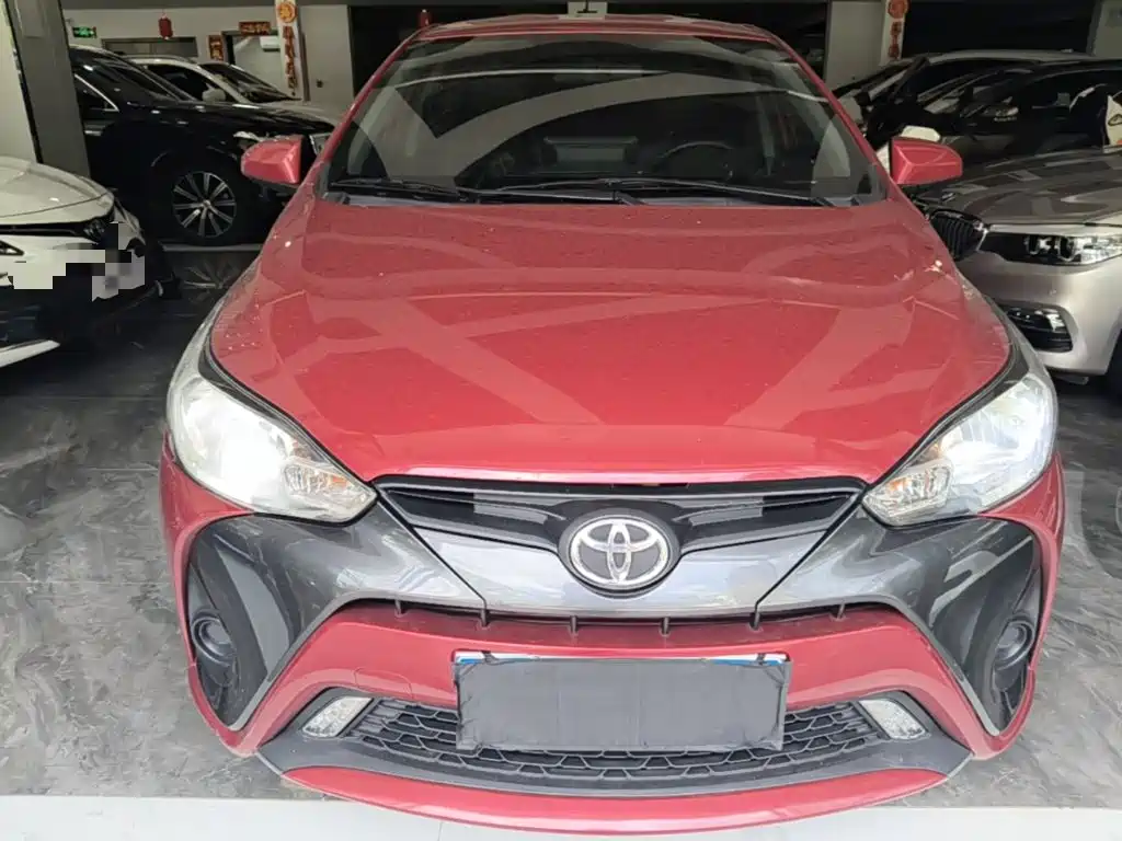 Toyota Yaris L 2021