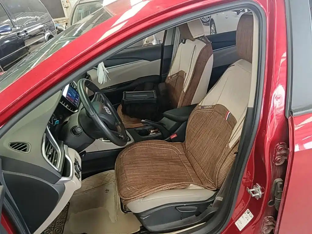 Buick Excelle 2016 — фото 15