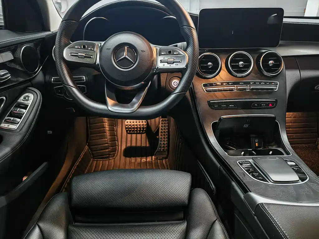 Mercedes-Benz C-Class 2020 — фото 5