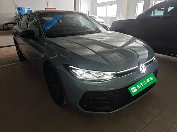 Volkswagen Passat 2024