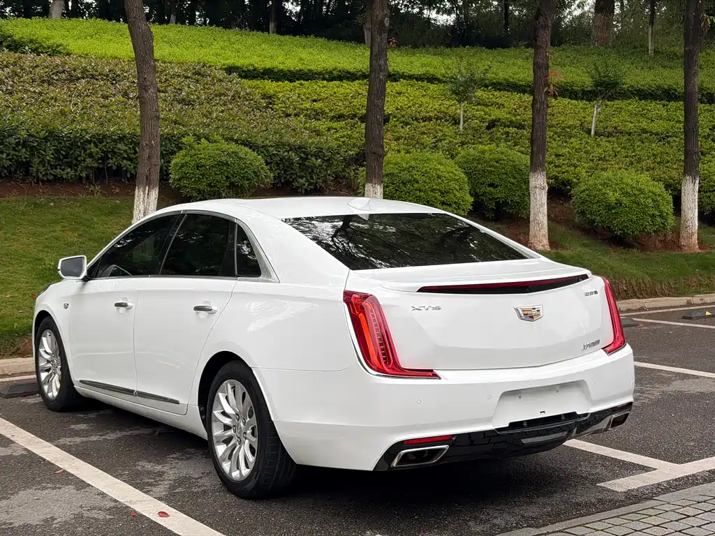 Cadillac XTS 2018 — фото 4