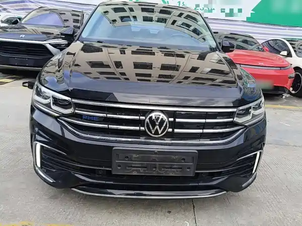 Volkswagen Tiguan L Plug-In Hybrid 2023