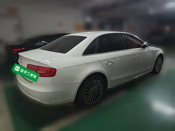 Audi A4L 2016