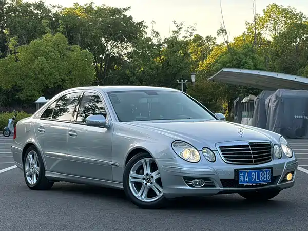 Mercedes-Benz E-Class 2009