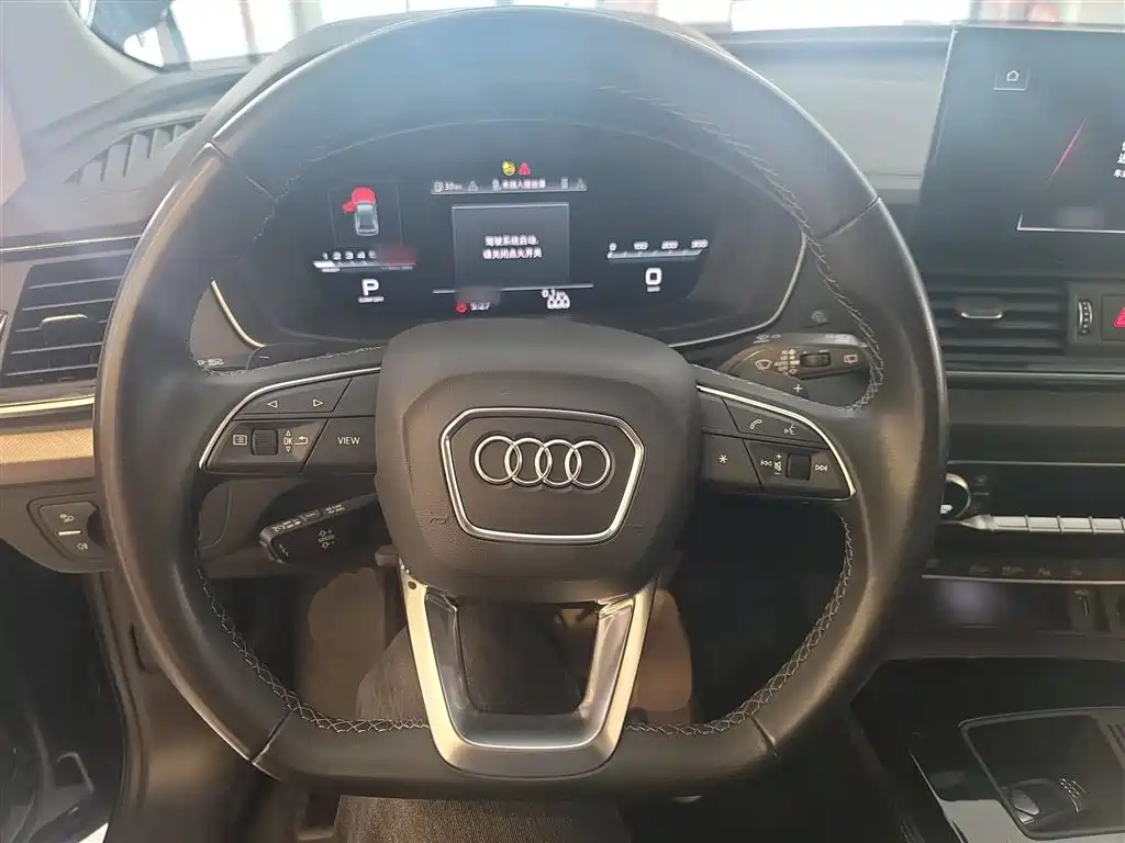 Audi Q5L 2022 — фото 11