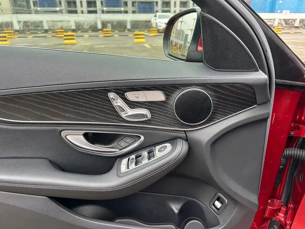Mercedes-Benz C-Class 2018 — фото 17