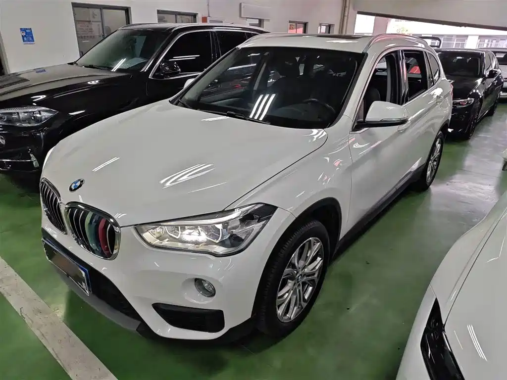 BMW X1 2019 — фото 1