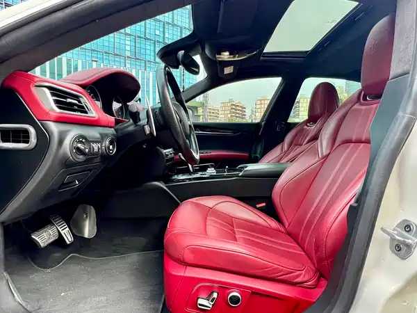 Maserati Ghibli 2022