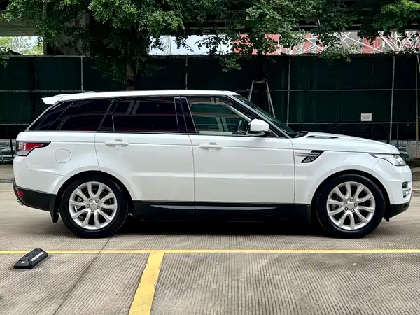 Land Rover Range Rover Sport 2016