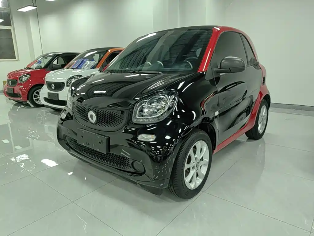 smart fortwo 2019 — фото 2