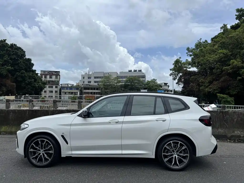 BMW X3 2022 — фото 8