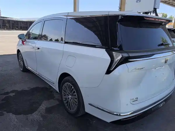 Buick GL8 New Energy 2024