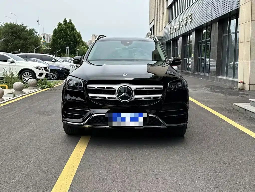 Mercedes-Benz GLS 2023
