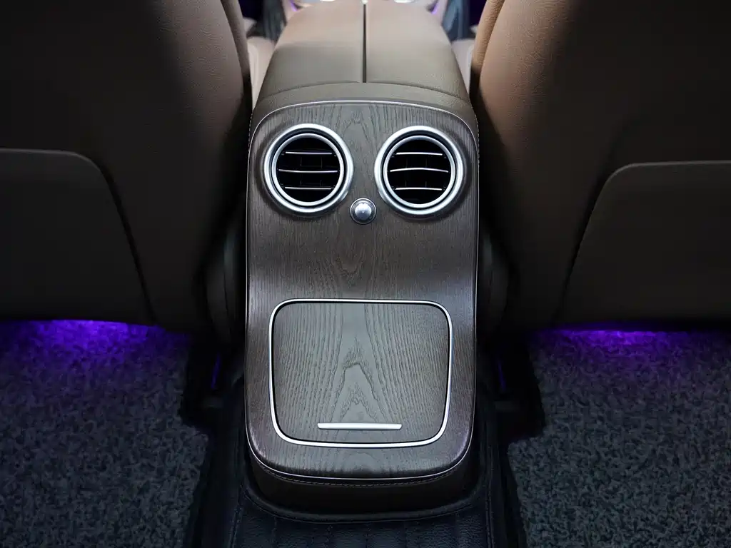 Mercedes-Benz E-Class 2021 — фото 21
