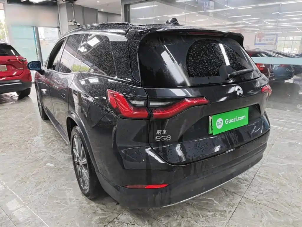 NIO ES8 2019