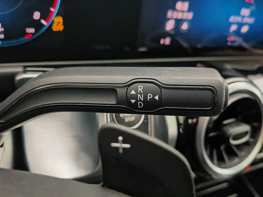 Mercedes-Benz GLB 2020 — фото 13