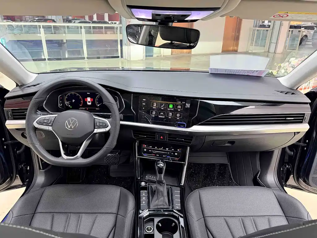Volkswagen Passat 2025