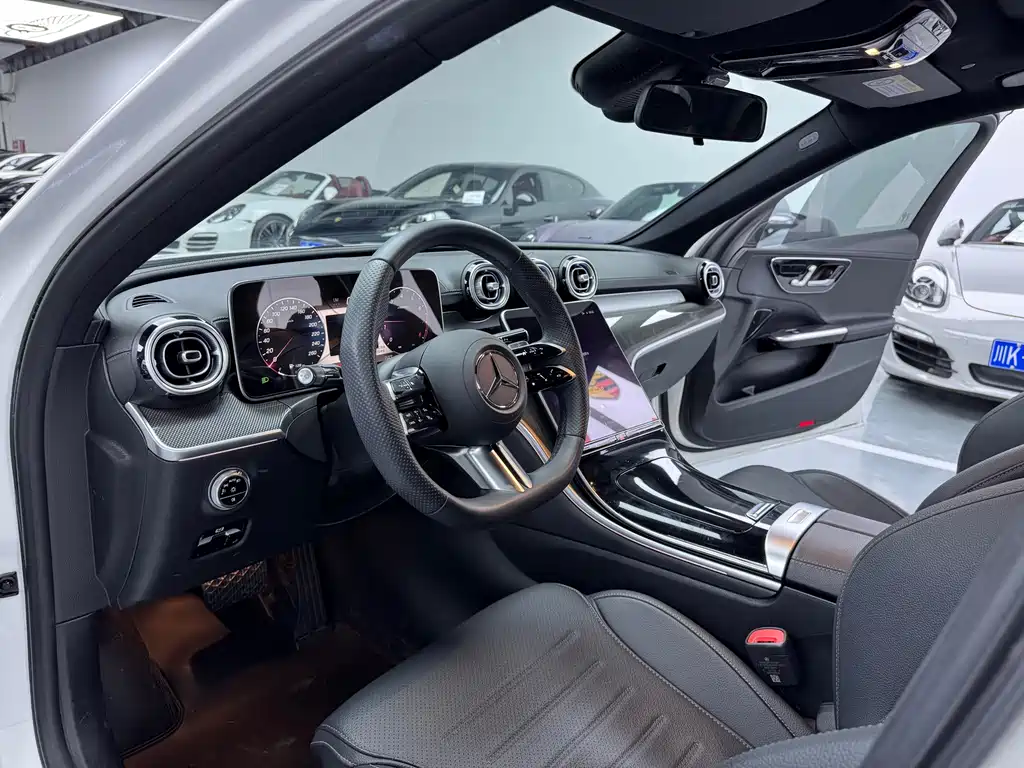 Mercedes-Benz C-Class 2023