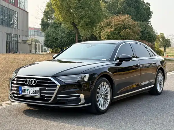 Audi A8 2022