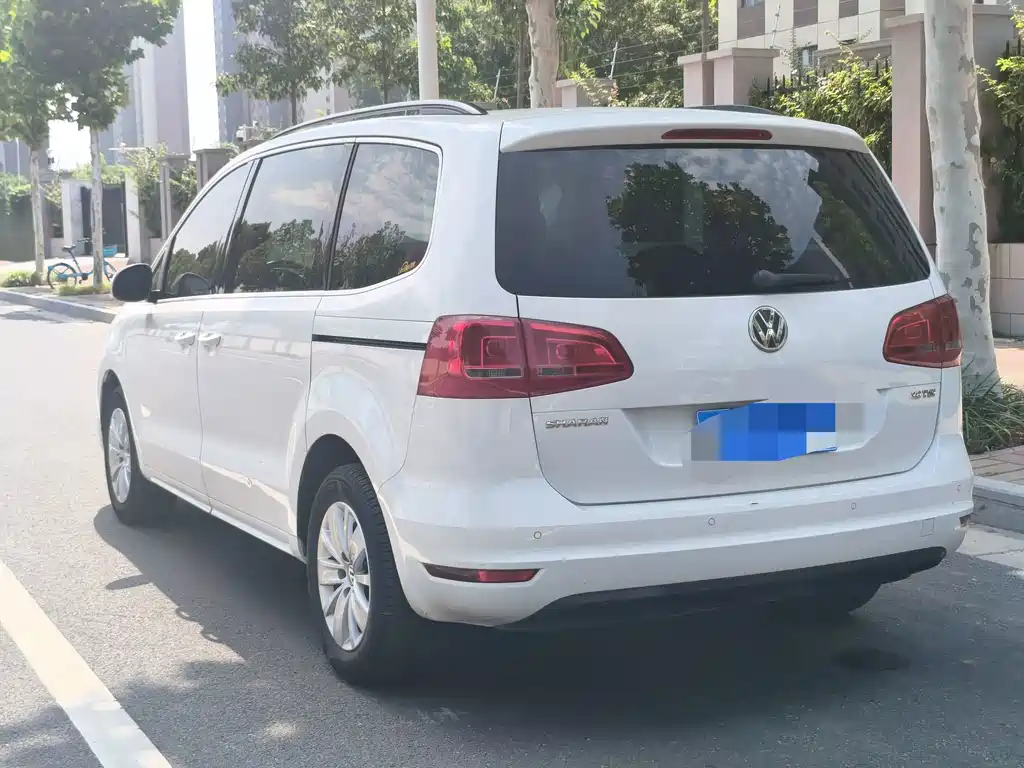 Volkswagen Sharan 2015 — фото 17
