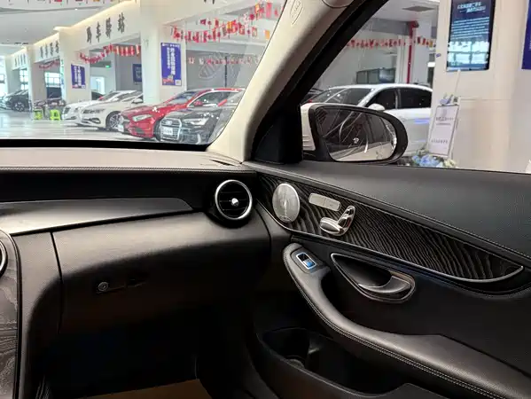 Mercedes-Benz C-Class 2018