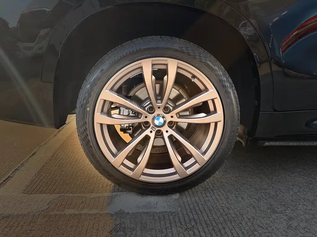 BMW X6 2019 — фото 13