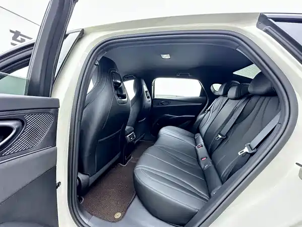 BYD Seal 06 2025