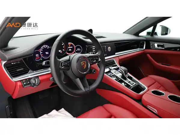 Porsche Panamera 2023