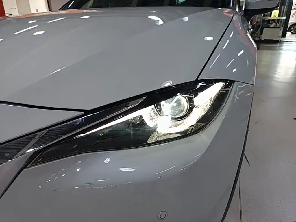 Mazda CX-4 2019 — фото 24