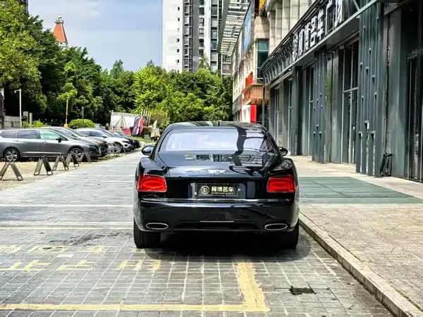 Bentley Flying Spur 2015