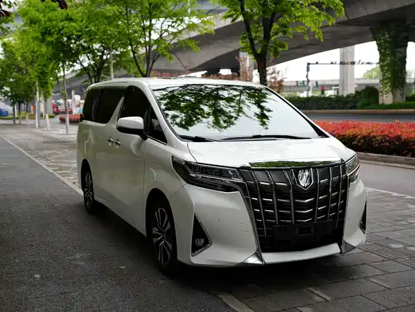 Toyota Alphard 2018