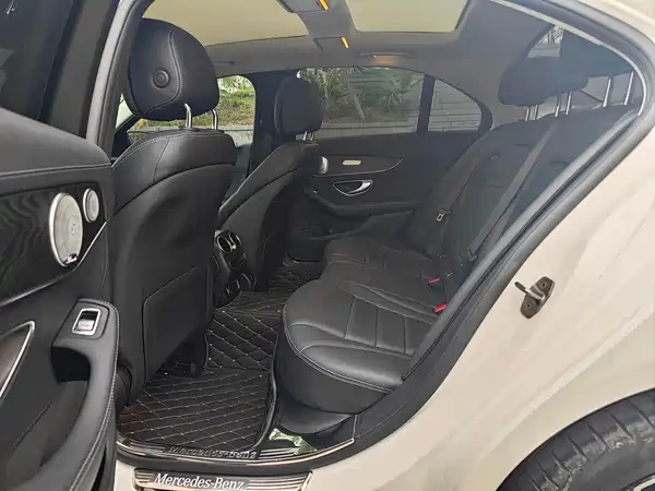 Mercedes-Benz C-Class 2021