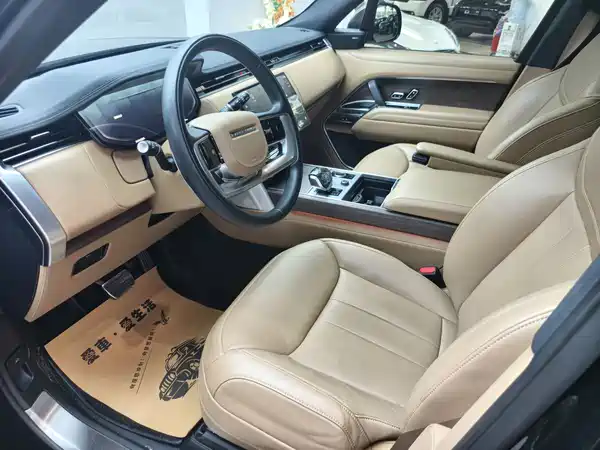 Land Rover Range Rover 2023