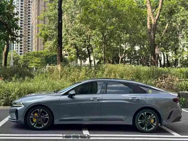 Kia K5 2021