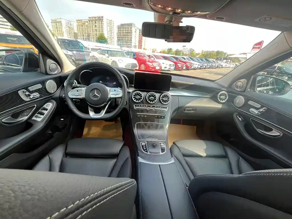 Mercedes-Benz C-Class 2020