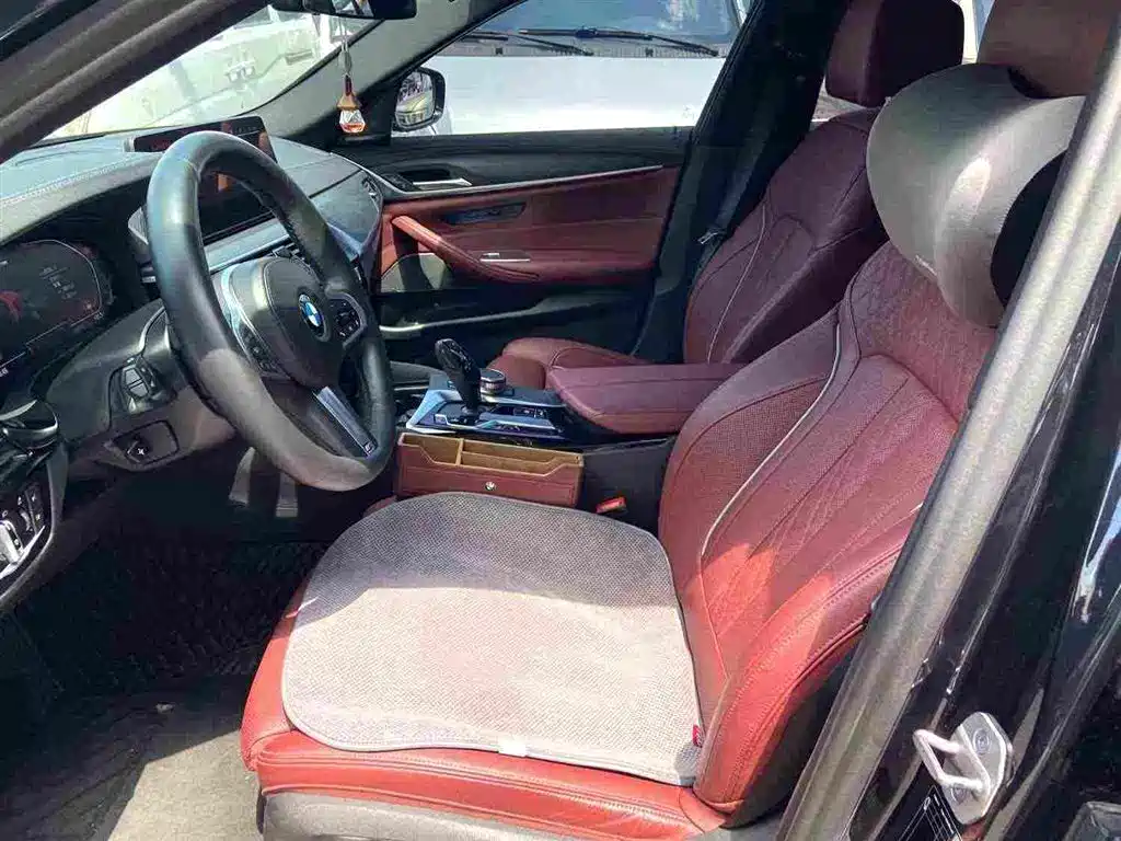 BMW 5 Series 2022