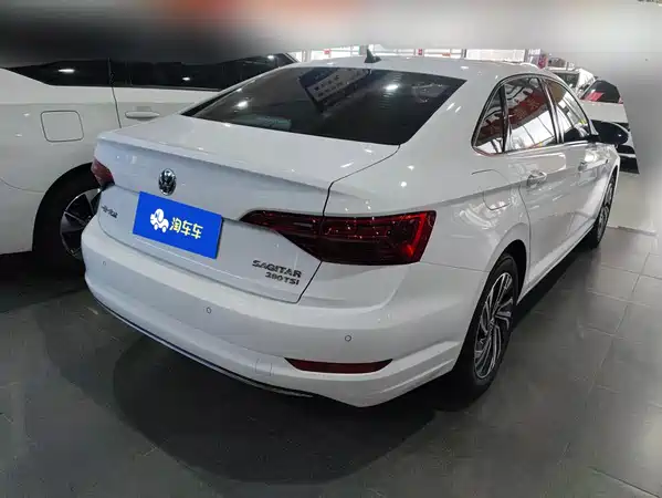 Volkswagen Sagitar 2022