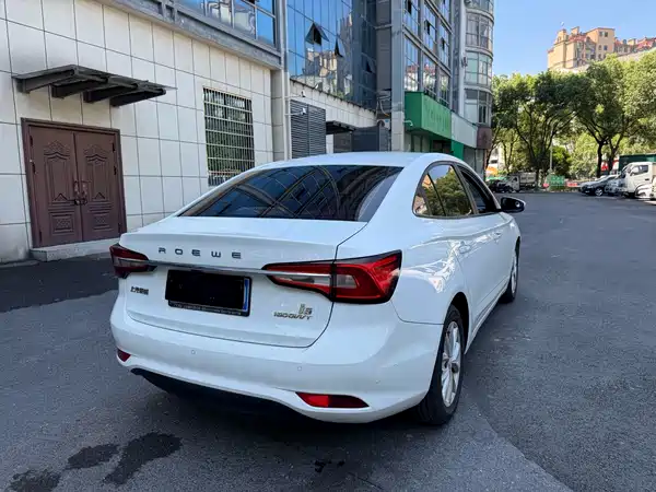 Roewe i5 2020