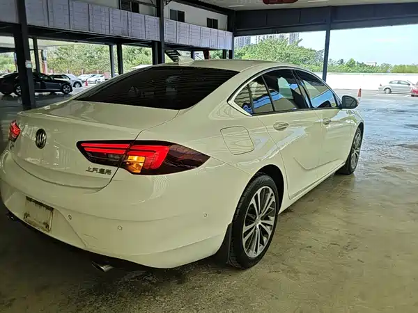 Buick Regal 2020