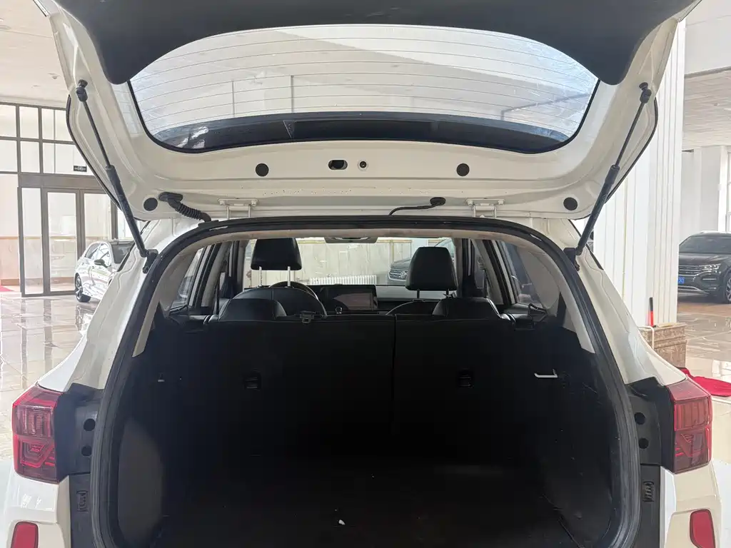 Kia KX3 2022 — фото 16