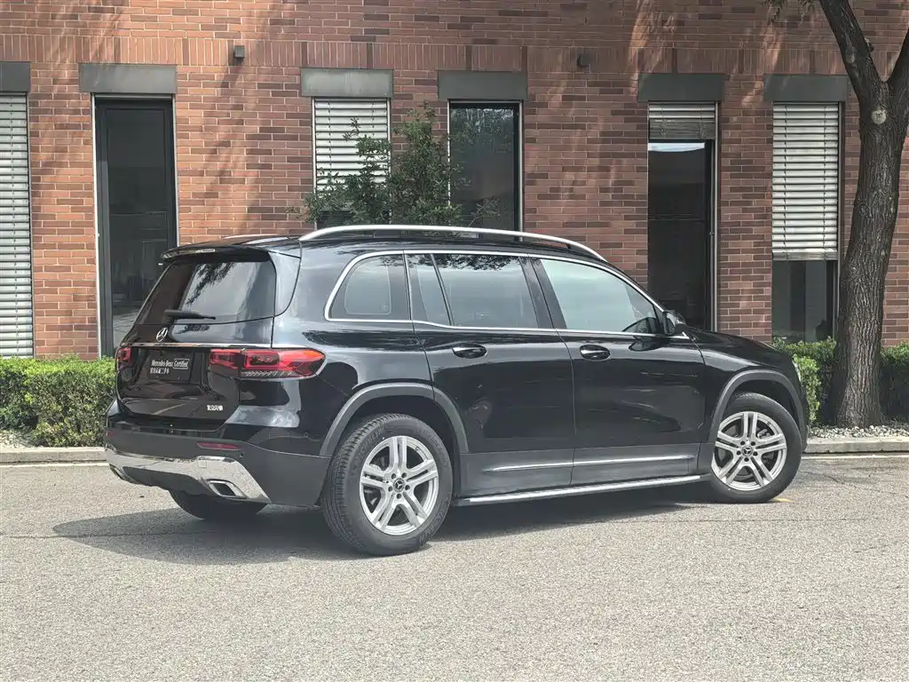 Mercedes-Benz GLB 2022