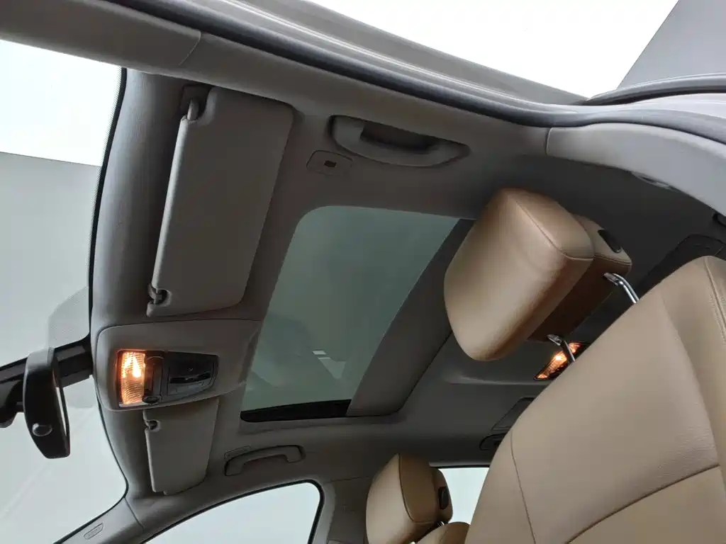 BMW 7 Series 2015 — фото 14