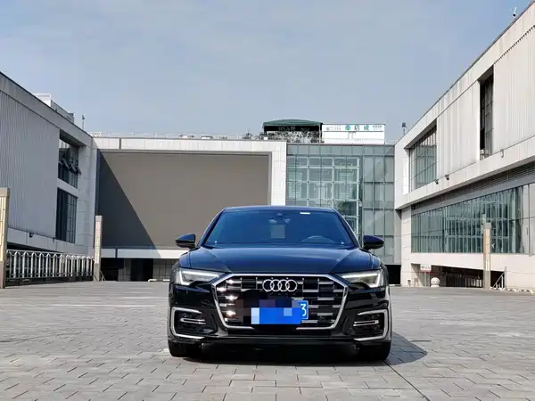 Audi A6L 2022