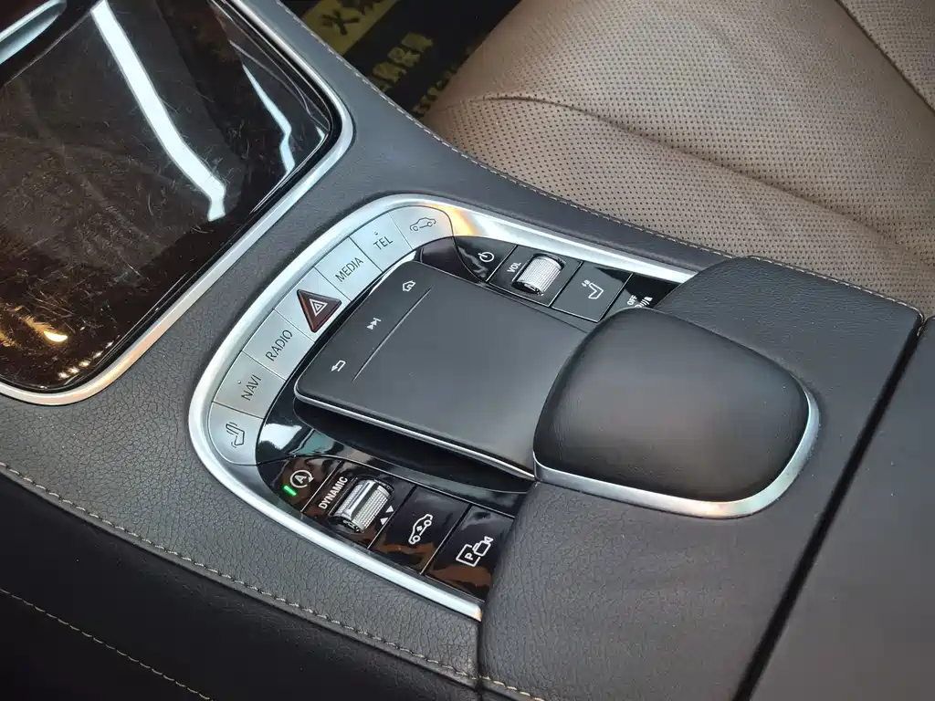 Mercedes-Benz S-Class 2020 — фото 17