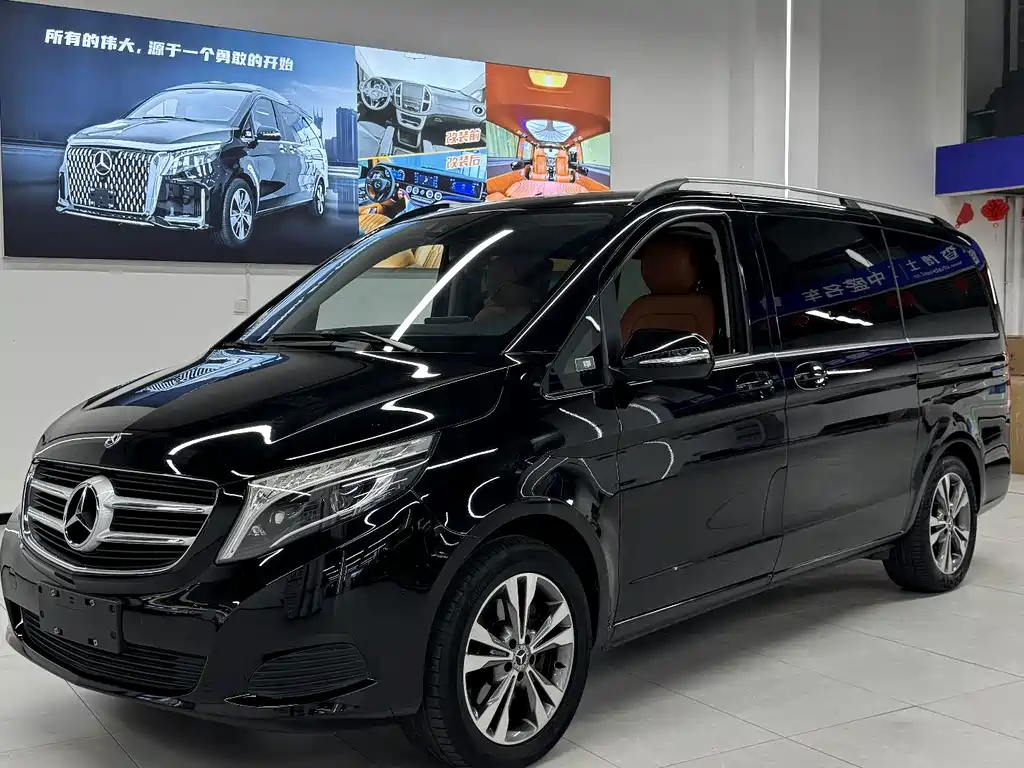 Mercedes-Benz V-Class 2020 — фото 1