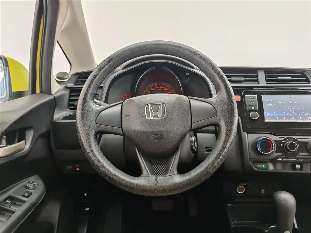 Honda Fit 2016 — фото 11